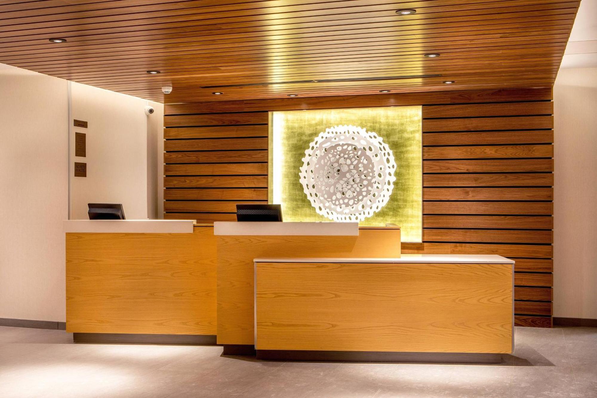 Fairfield Inn & Suites By Marriott Boston Walpole Exterior photo